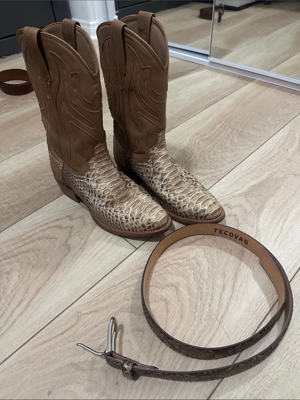 Tecovas The Brady Tan Python + Belt